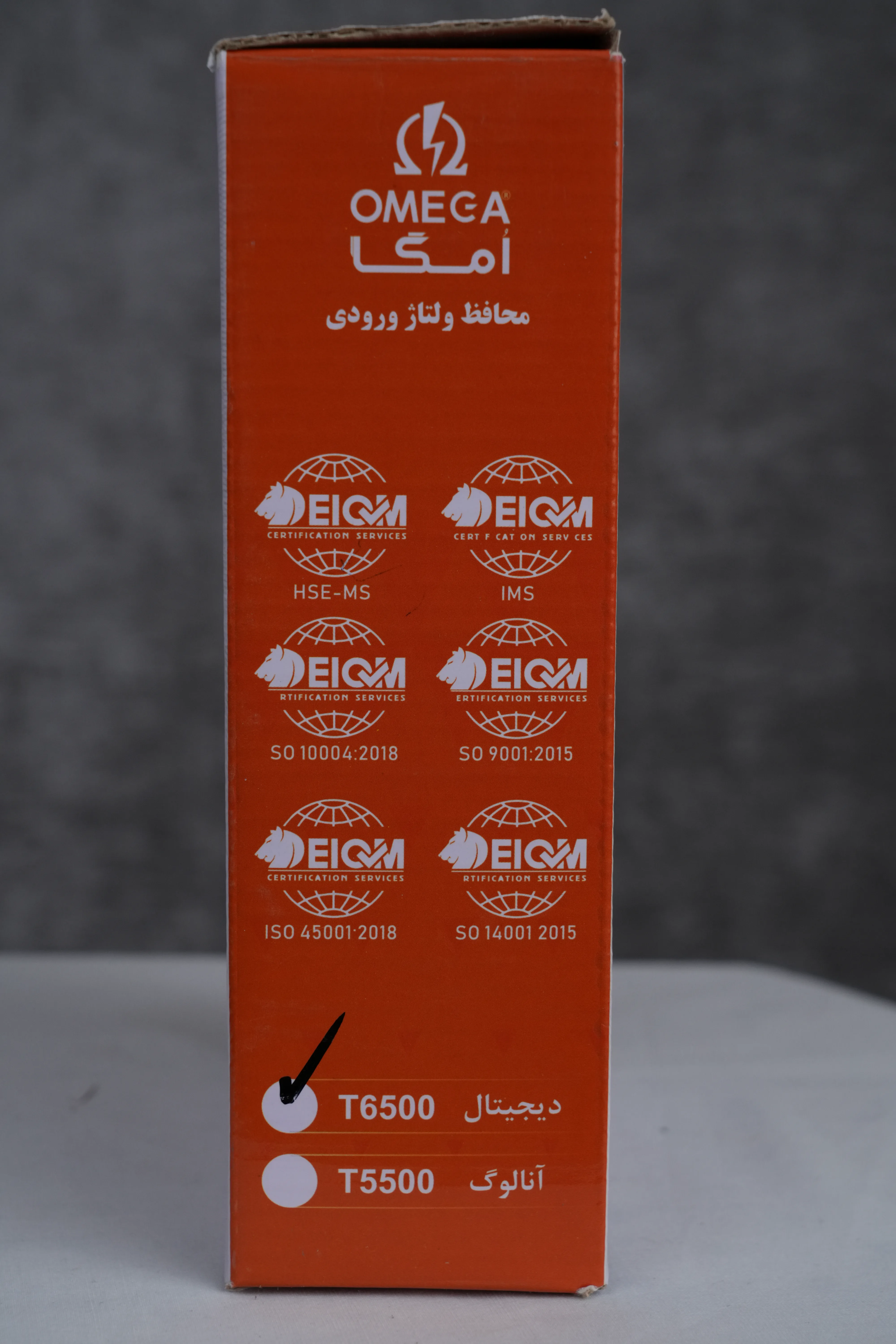 محافظ ولتاژ پشت کنتوری و کولر گازی امگا مدل T6500 دیجیتال